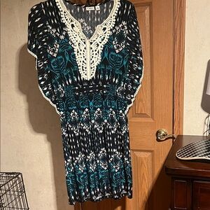 Cato Black and Teal Patterned Dress with White Lace